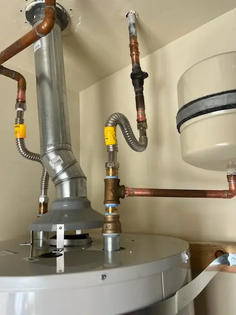 Water heater installation and plumbing repair in Leland